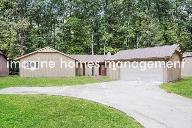 13014 Falling Water Rd, Strongsville, OH 44136