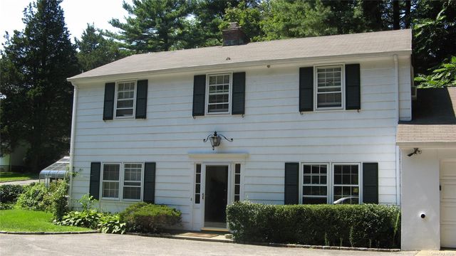 1863 Muttontown Rd, Syosset, NY 11791