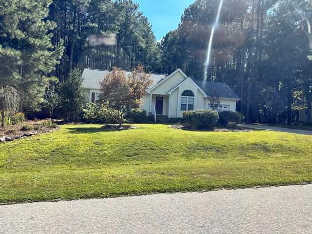 25 Medford Dr, Youngsville, NC 27596