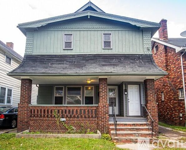 3558 Trent Ave, Cleveland, OH 44109