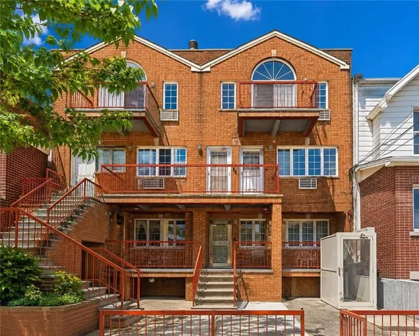 1246 73rd St #1A, Brooklyn, NY 11228