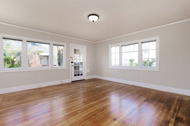 527-529 Central Ave #529-D, Alameda, CA 94501