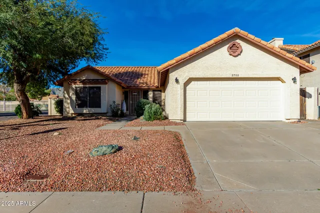 2702 E CATHEDRAL ROCK Drive, Phoenix, AZ 85048