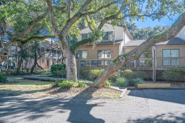 2892 Forest Ridge Dr #V2, Fernandina Beach, FL 32034
