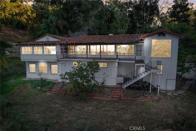 3351 Coldwater Canyon Ave, Studio City, CA 91604