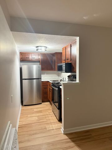 1200 Pomeroy St #2, Manhattan, KS 66502