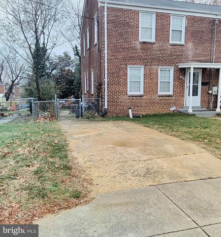 2329 Iverson St, Temple Hills, MD 20748