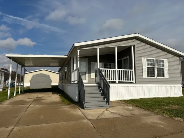 3814 Catalpa #75, Jackson, MI 49201