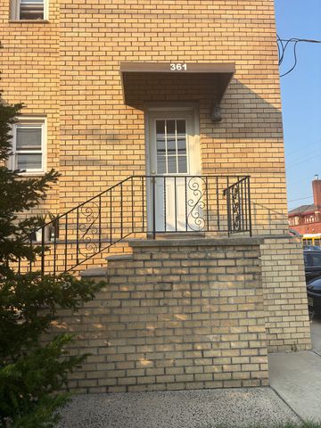361 Commercial Ave #1, Cliffside Park, NJ 07010