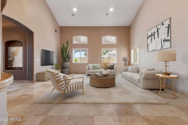 17269 N COYOTE LAKES Parkway, Surprise, AZ 85374