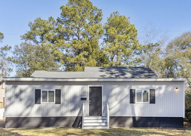 1932 Beech St #A, Savannah, GA 31404