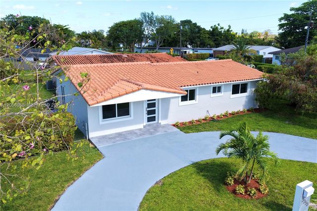 3250 SW 72nd Ct, Miami, FL 33155
