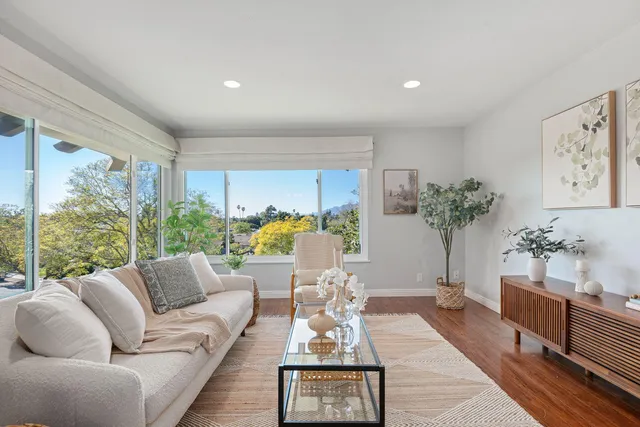 2727 Miradero Dr #301, Santa Barbara, CA 93105