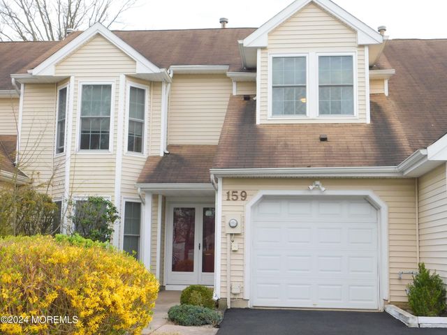 159 Daisy Dr, Freehold, NJ 07728