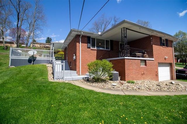 1126 1st St, Canonsburg, PA 15317