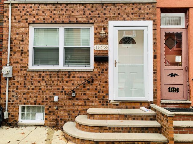 1528 Emily St, Philadelphia, PA 19145