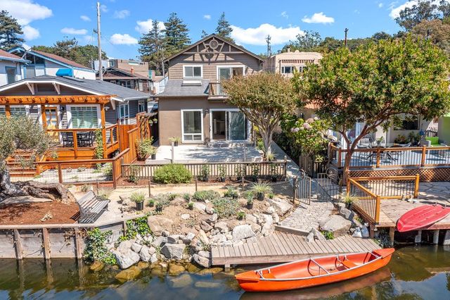 423 Riverview Ave, Capitola, CA 95010