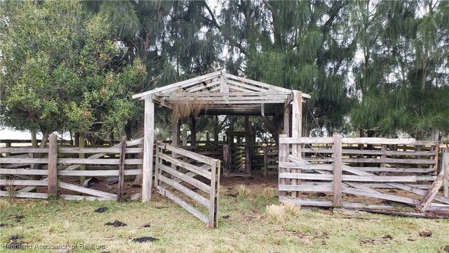 130 Magness Rd, Venus, FL 33960