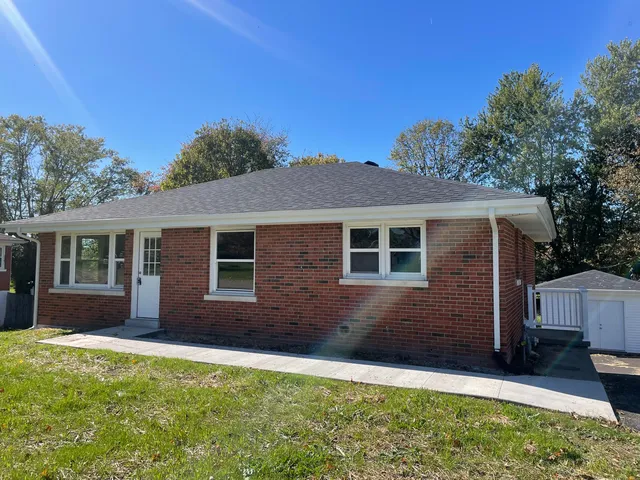 118 Hill N Dale Dr, Lancaster, KY 40444