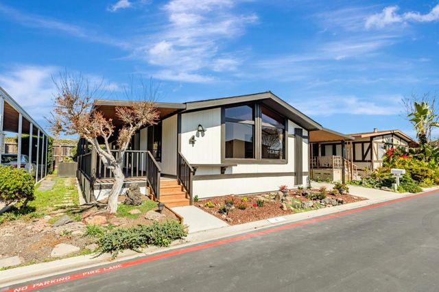 690 Persian Dr #4, Sunnyvale, CA 94089