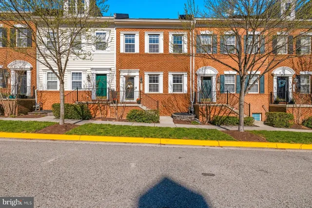 4210 Talmadge Cir, Suitland, MD 20746