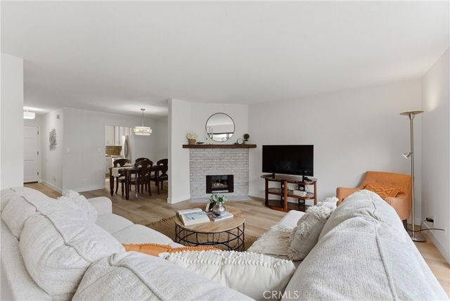 1834 11th St #2, Santa Monica, CA 90404
