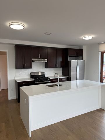 222 Gramatan Ave #8E, Mount Vernon, NY 10550