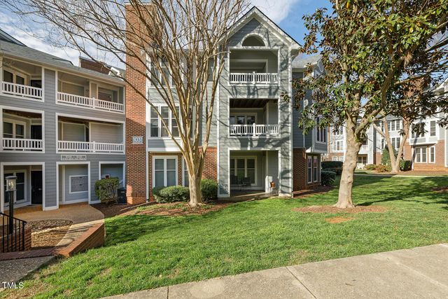 1031 Wirewood Dr #201, Raleigh, NC 27605