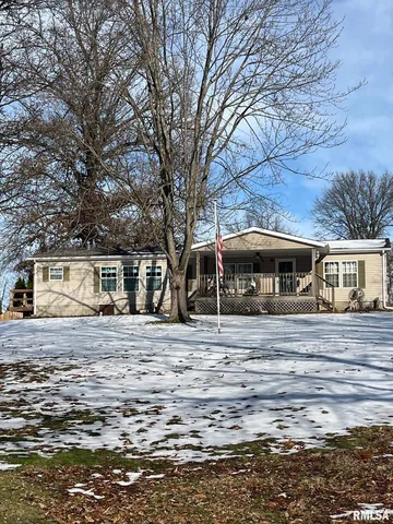 1013 E  Franklin St, Taylorville, IL 62568