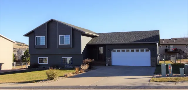 8551 Stables Dr, Piedmont, SD 57769