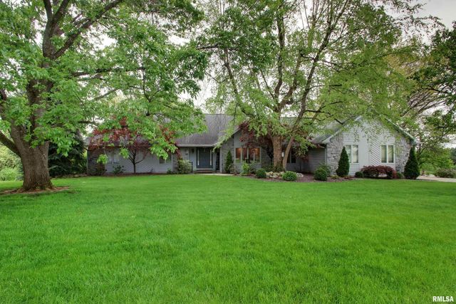 4034 Marian Dr, Quincy, IL 62305