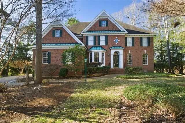 20480 W  Creek Pl, Smithfield, VA 23430