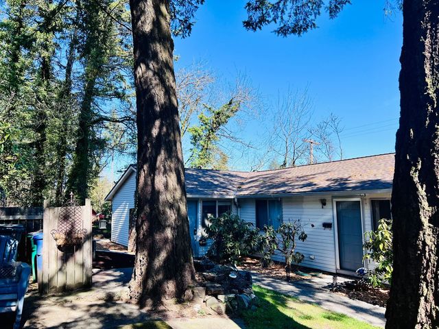 7956 SW 46th Ave  #1, Portland, OR 97219