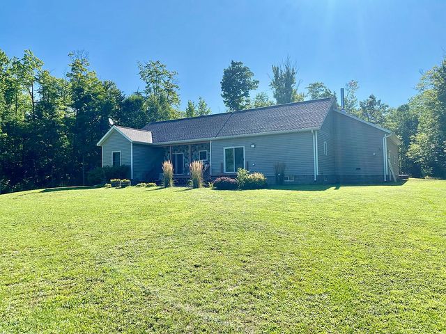 17423 Ford Farm Rd, Lanse, MI 49946