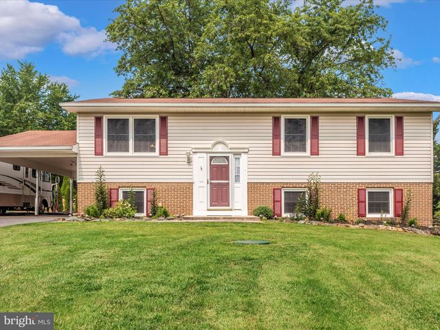 5708 Catoctin Overlook Dr, Mount Airy, MD 21771