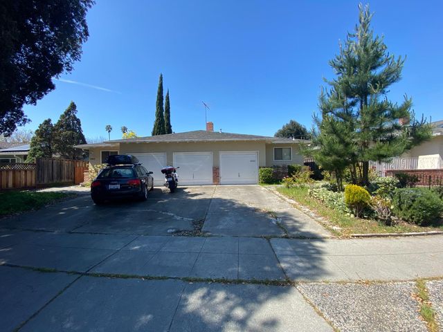 2085 Kim Louise Dr, Campbell, CA 95008
