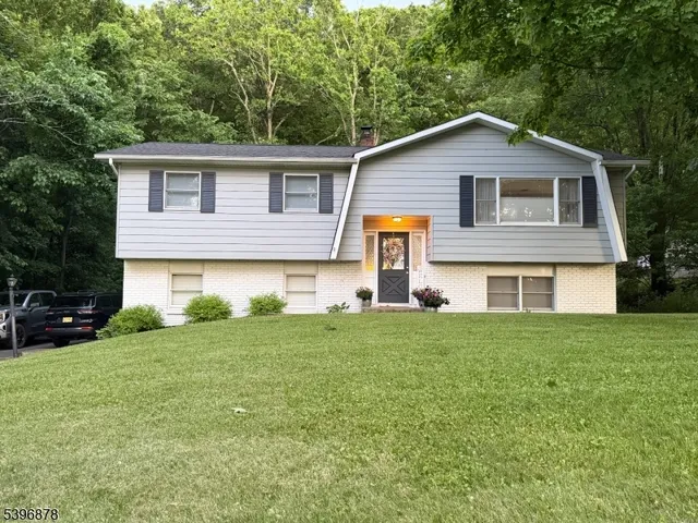 15 Glenn Terrace, Newton, NJ 07860
