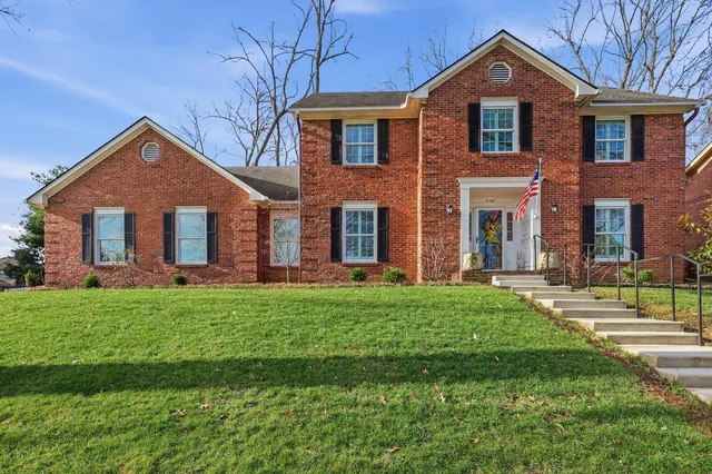 2148 Sallee Dr, Lexington, KY 40513