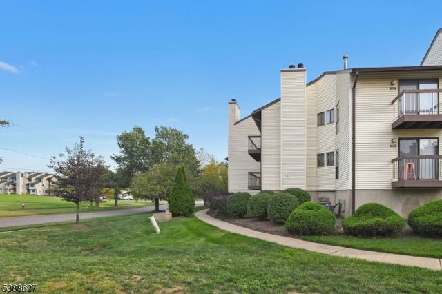 3011 Revere Ct BLDG 30 #3011, Hillsborough, NJ 08844