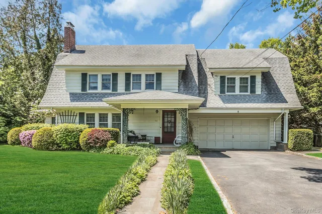 53 Burr Avenue, Northport, NY 11768
