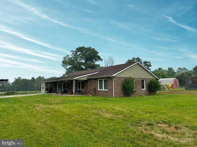 13789 Buchanan Trl W, Mercersburg, PA 17236