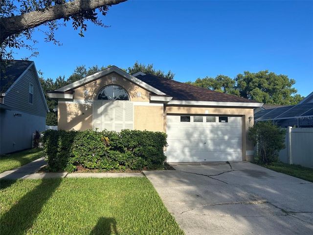 5707 Tanagerlake Rd, Lithia, FL 33547