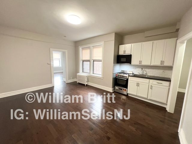 164 Sterling Ave #33, Jersey City, NJ 07305