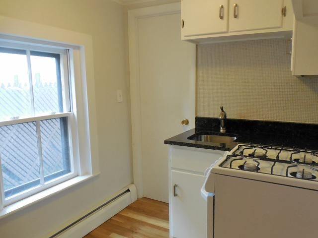 10 Smith Ave  #1R, Somerville, MA 02143