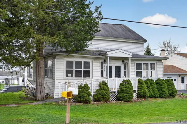 6272 Island Rd, Cicero, NY 13039