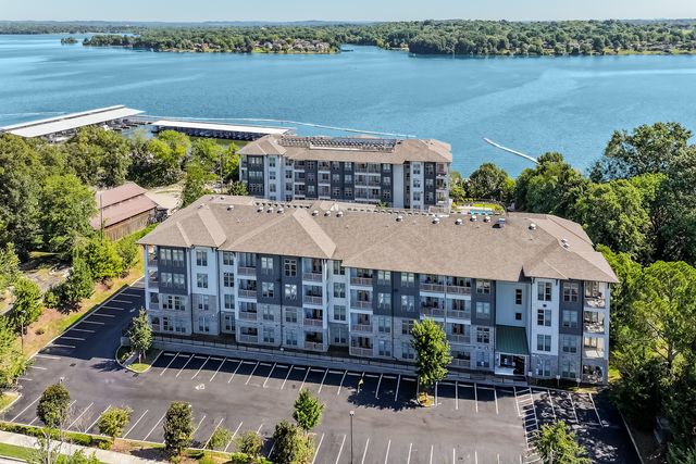 2401 Lakeshore Dr #107, Old Hickory, TN 37138