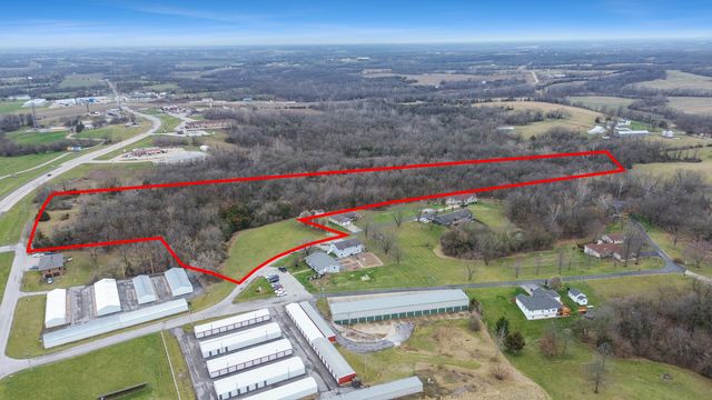 17510 B Hwy, Boonville, MO 65233