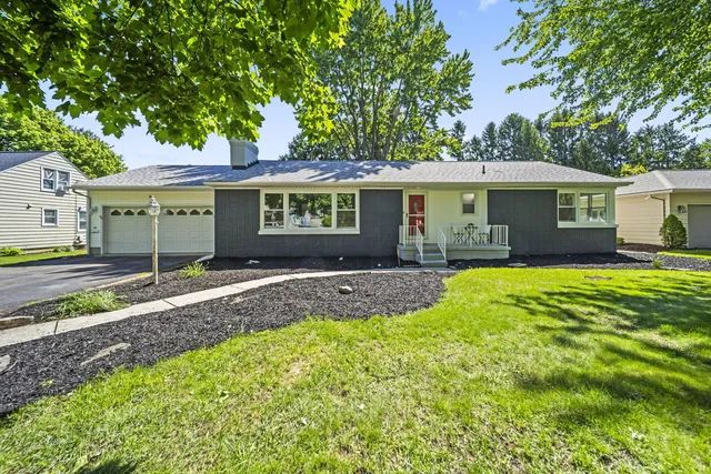 868 Leetonia Rd, Marion, OH 43302