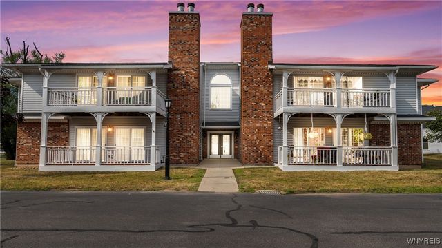 1175 Youngs Rd #E, Amherst, NY 14221