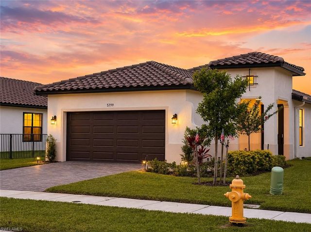 5799 Agostino Way Ave, Maria, FL 34142